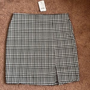 Windsors, black and white plaid mini skirt, size medium